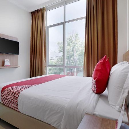 Oyo 415 The Kartini 8 Residence Jakarta Exteriör bild