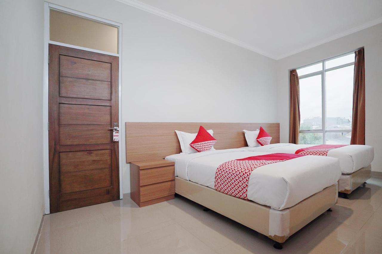 Oyo 415 The Kartini 8 Residence Jakarta Exteriör bild