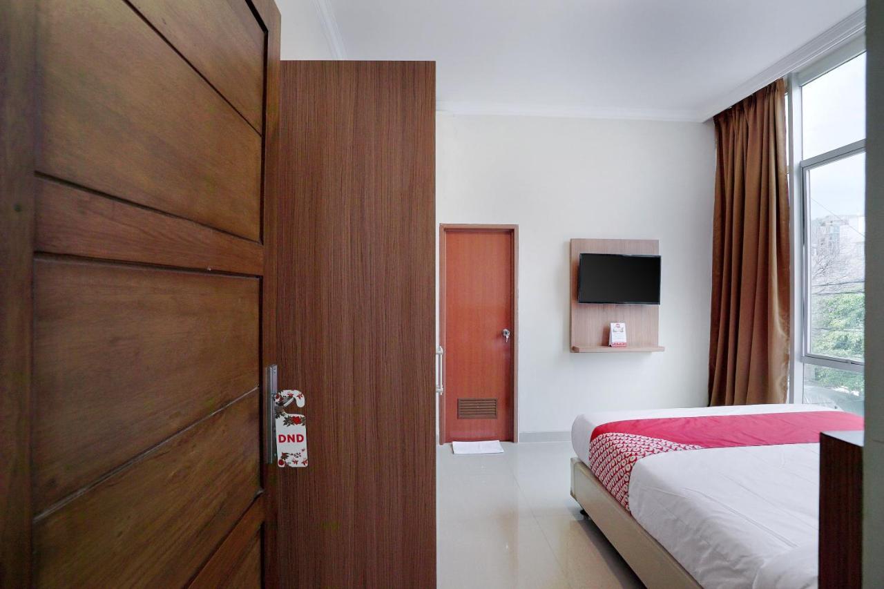 Oyo 415 The Kartini 8 Residence Jakarta Exteriör bild