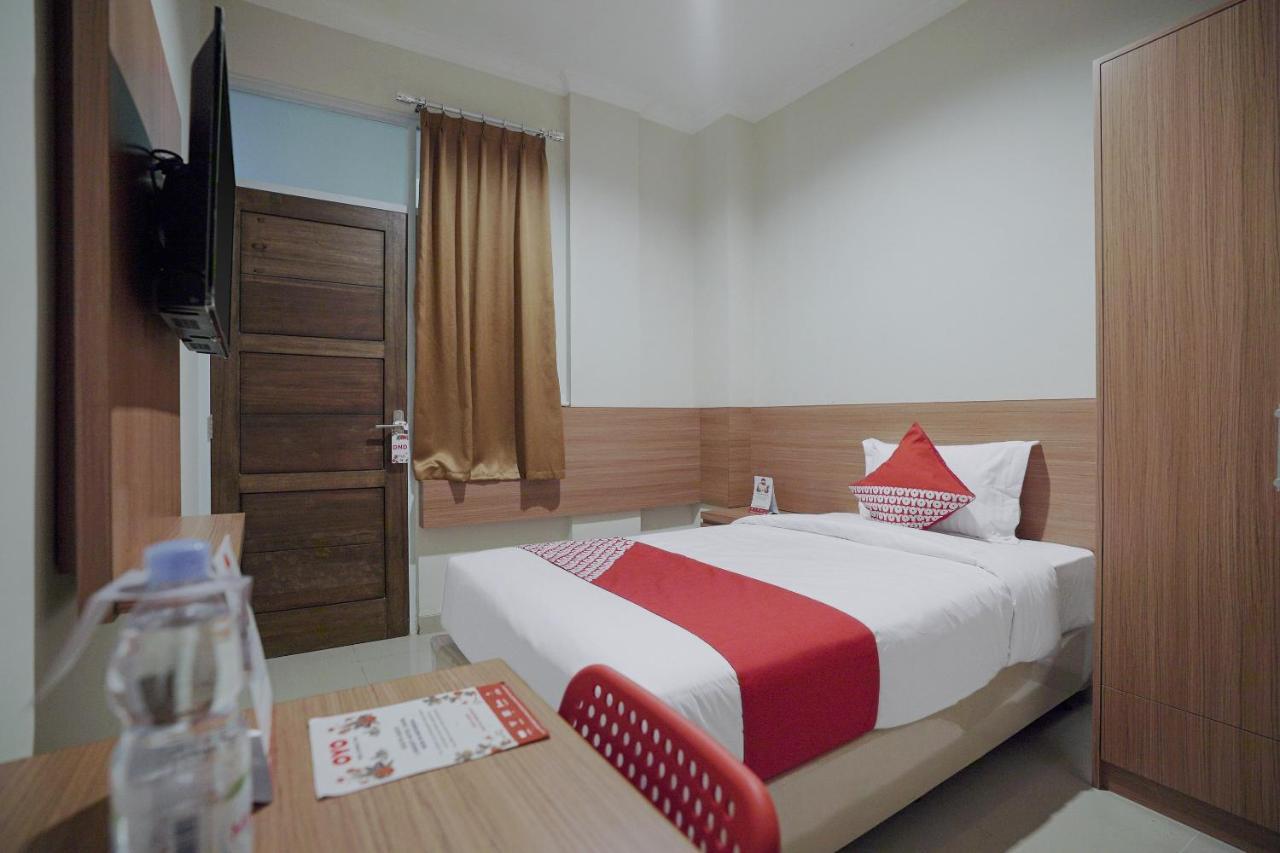 Oyo 415 The Kartini 8 Residence Jakarta Exteriör bild
