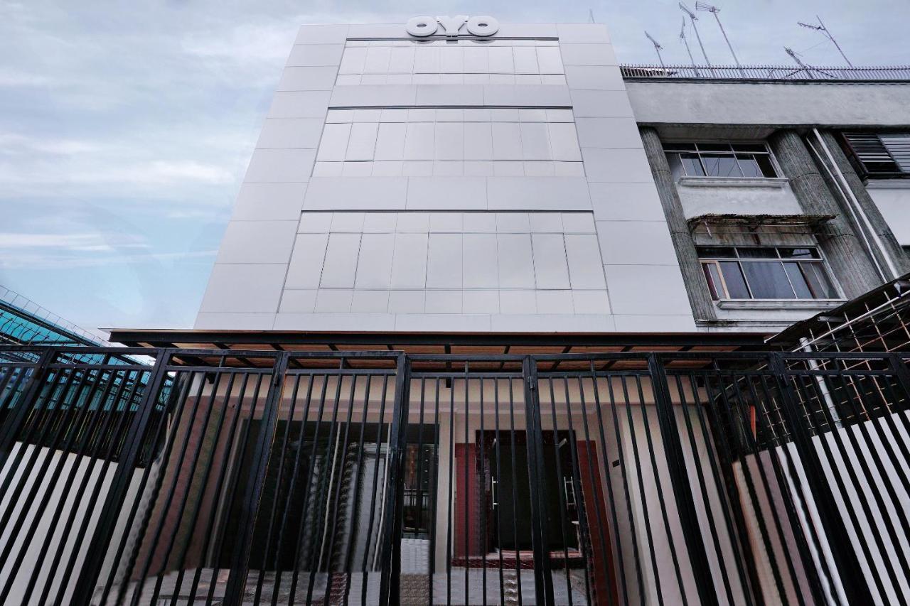 Oyo 415 The Kartini 8 Residence Jakarta Exteriör bild