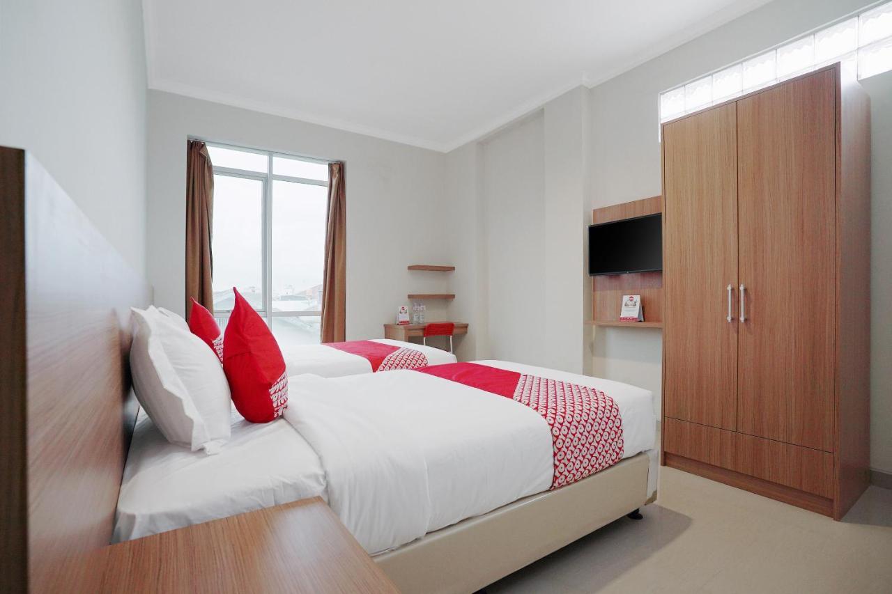 Oyo 415 The Kartini 8 Residence Jakarta Exteriör bild