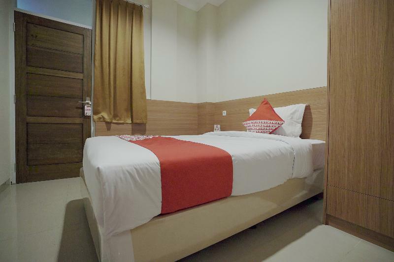 Oyo 415 The Kartini 8 Residence Jakarta Exteriör bild