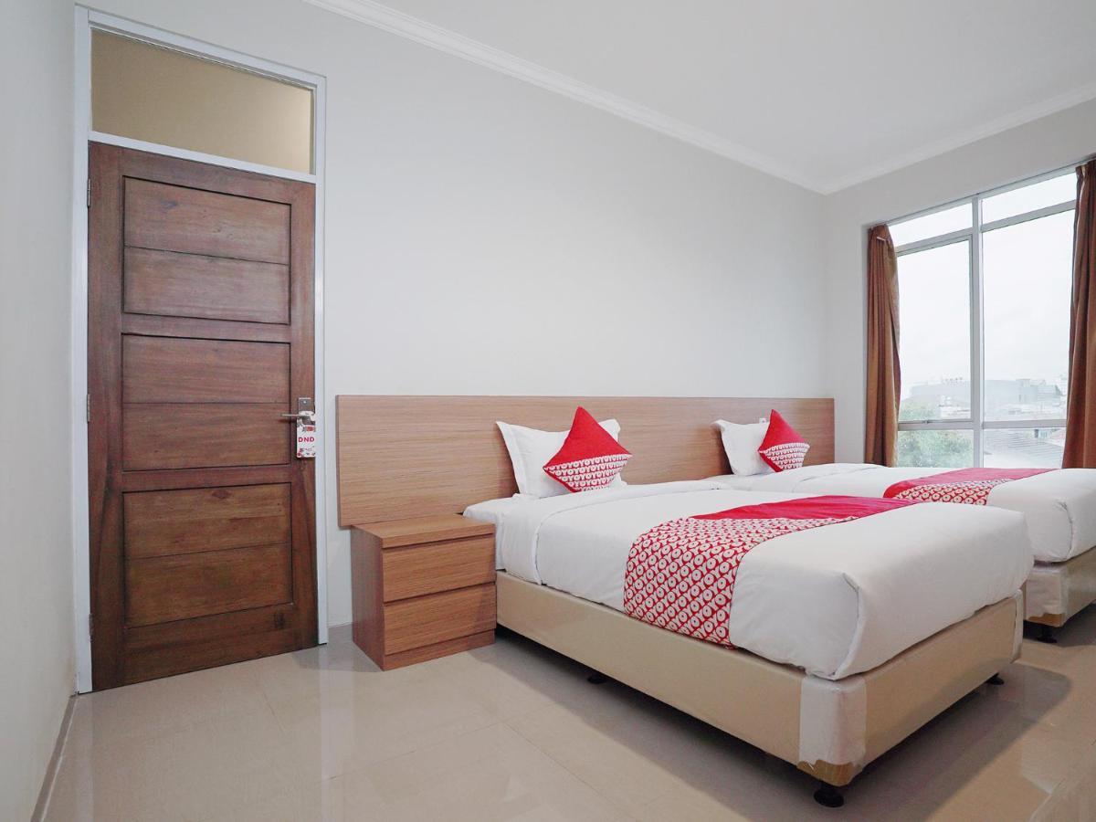 Oyo 415 The Kartini 8 Residence Jakarta Exteriör bild