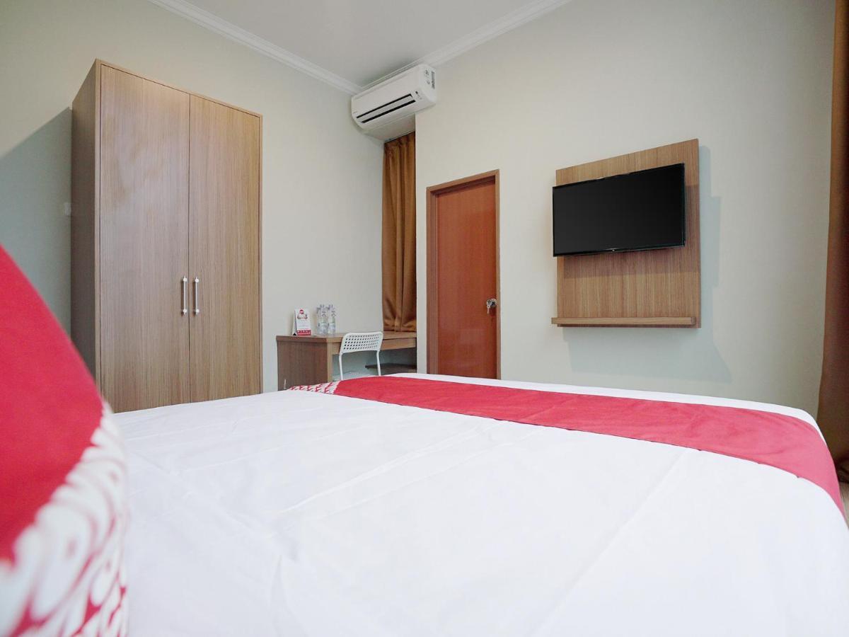 Oyo 415 The Kartini 8 Residence Jakarta Exteriör bild