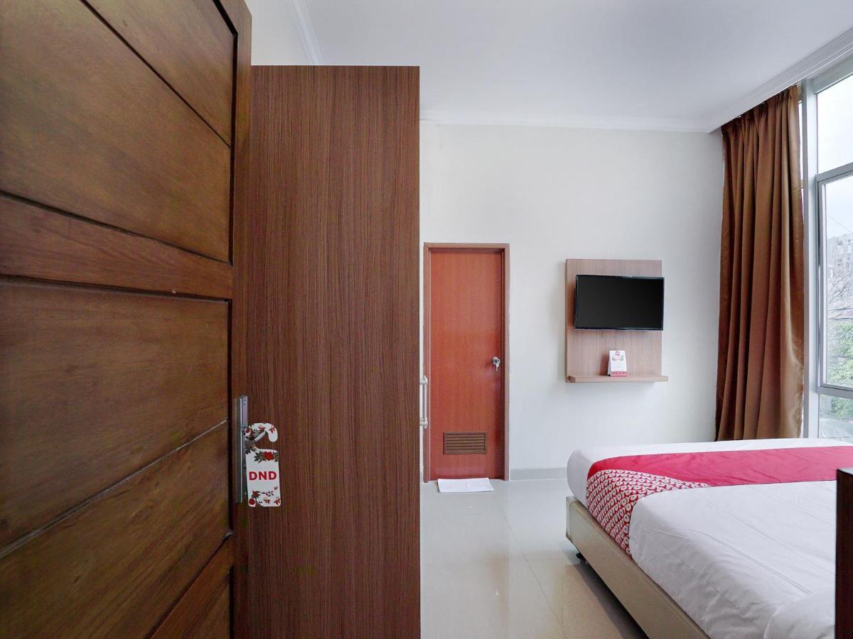 Oyo 415 The Kartini 8 Residence Jakarta Exteriör bild