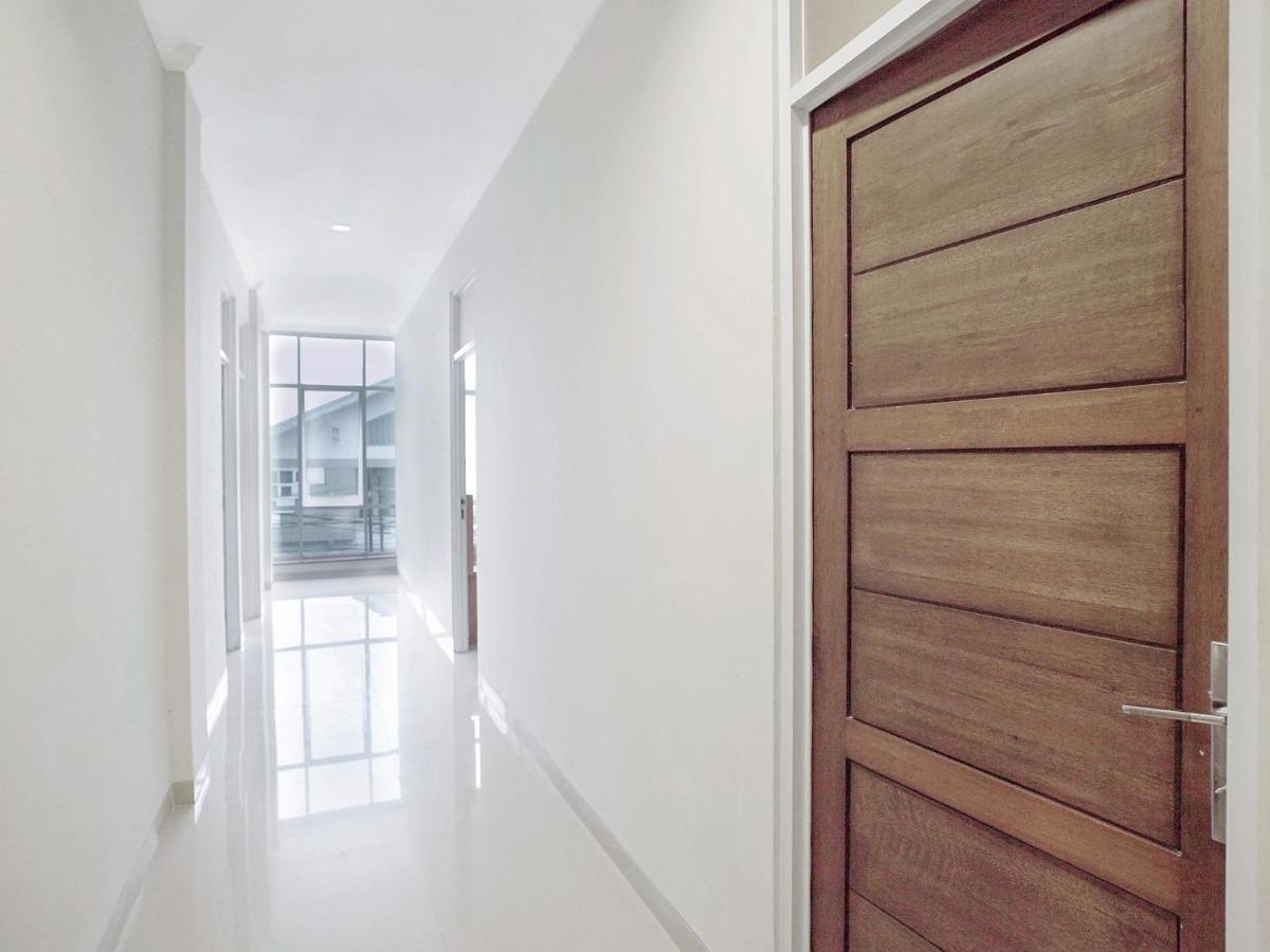 Oyo 415 The Kartini 8 Residence Jakarta Exteriör bild